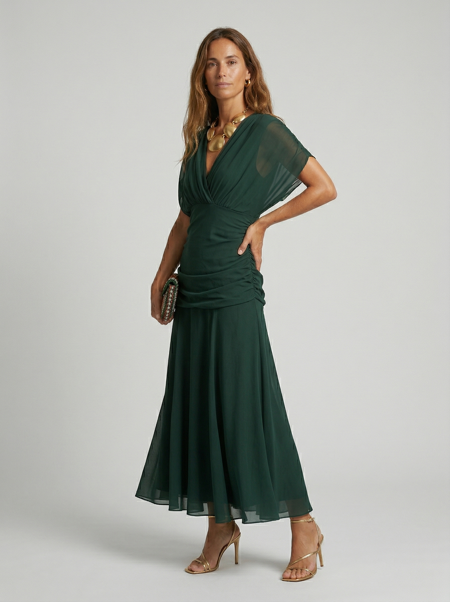 Vestido largo con escote en v