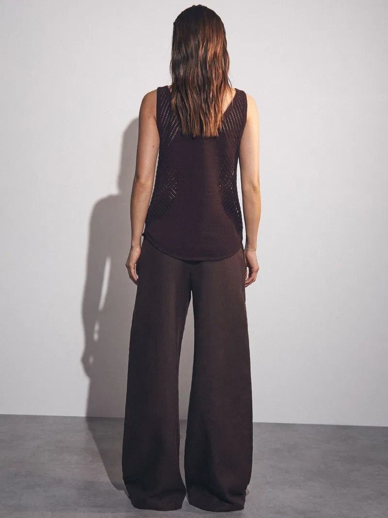 Pantalones de corte holgado y pierna ancha